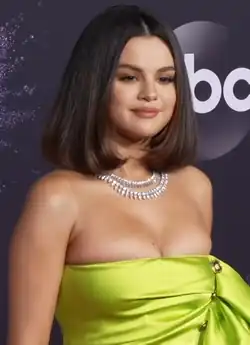 Gomez at the 2019 American Music Awards