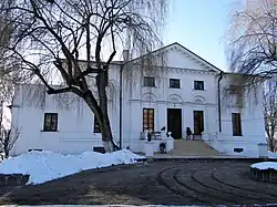 Kiernozia Palace