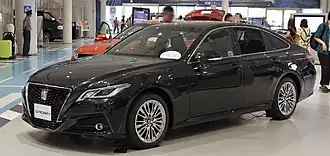 Toyota Crown Sedan (S220)