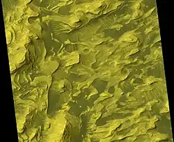 Layers and buttes, as seen by HiRISE