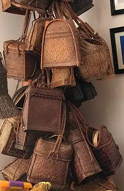 Pasiking in various styles