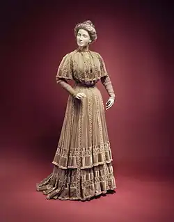 Afternoon dress, ca 1903
