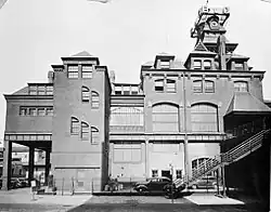 Baltimore and Ohio Railroad Station, Philadelphia (1886–88, demolished 1963), looking west from 24th Street.