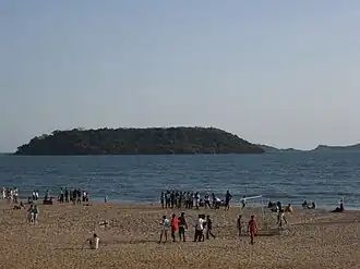 Bat's Island (Pequeno) seen from Baina Beach