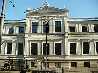 Main avant-corps