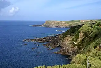 The northern coast of Quatro Ribeiras, as seen from the Miradouro dos Moinhos English: Lookout of the Windmills)