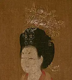 Tang Court Lady wearing flower buyao crown