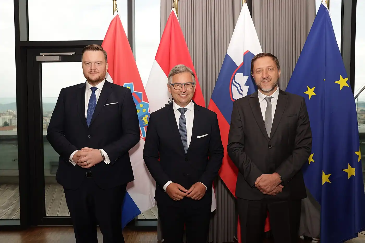 Finanzminister Magnus Brunner trifft seine kroatischen und slowenischen Amtskollegen in Graz (53752267788).jpg