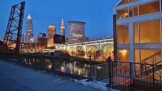 Cleveland population: 376,599