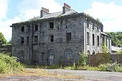 Port Hotel Stable Range to South