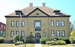The Fulton County Historical Society operates the Fulton County Museum from a former public elementary school built in 1900