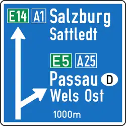 15a-d: Direction sign for an upcoming Motorway or Motorroad exit