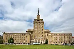 Multi-storey large building