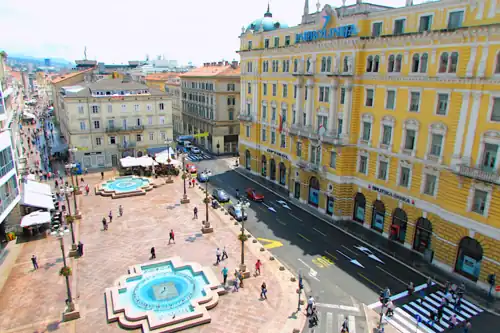 Adriatic Square and Adria Palace