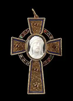 Gold cruciform pendant with a cameo of Christ's head wearing a crown of thorns, circa 1880, Birmingham Museum and Art Gallery