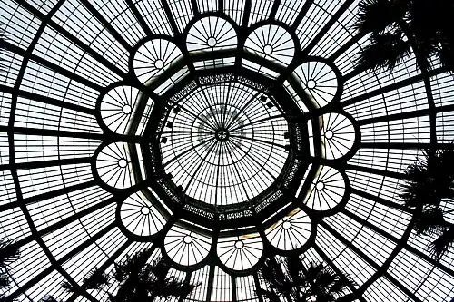 Under the dome of the Winter Garden