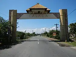 Welcome arch from Lemery