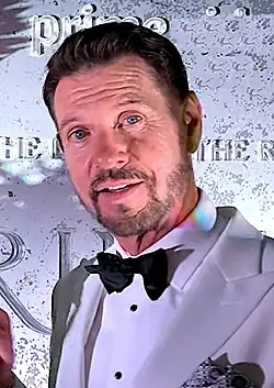 Picture of Lloyd Owen