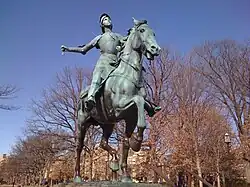 Photograph of the Joan of Arc statue missing a sword