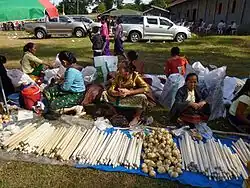 Sale of bamboo sticks with glutinous rice