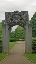Gate with coat of arms at the former Rosenhöhe Palace