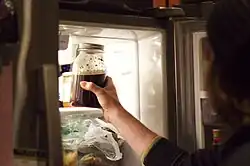 Preparation of cold brew coffee at home