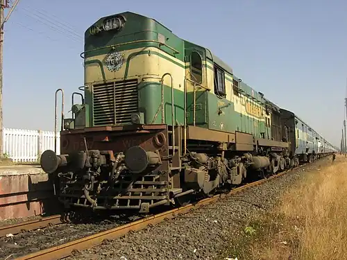 The diesel locomotive WDM-3A with Hussainsagar Express
