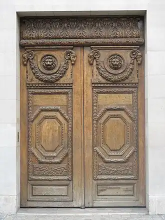 Le Hongre's doors
