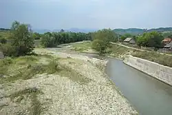 The river Olteț flowing through Alimpești