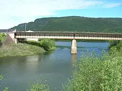 Outlet of Revelelva in Ranelva with the railway above