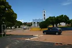 Major Road and church in São Desidério