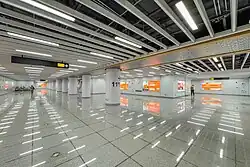 Interchange section of underground concourse