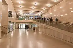 People standing around Grand Central's Shuttle Passage