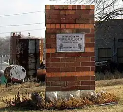Bobbie Jo Stinnett memorial in Skidmore, 2006