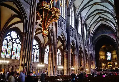 The three levels of the nave; arcades and collateral aisles (bottom); triforium, and upper windows