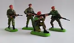 Super Deetail Paratroopers Holy Grail Set (Note soldier holding rifle has wrong base, but the figure if correct)