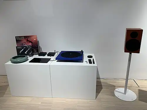 TONE Factory audio system, including its Austrian Design Prize-winning turntable.
