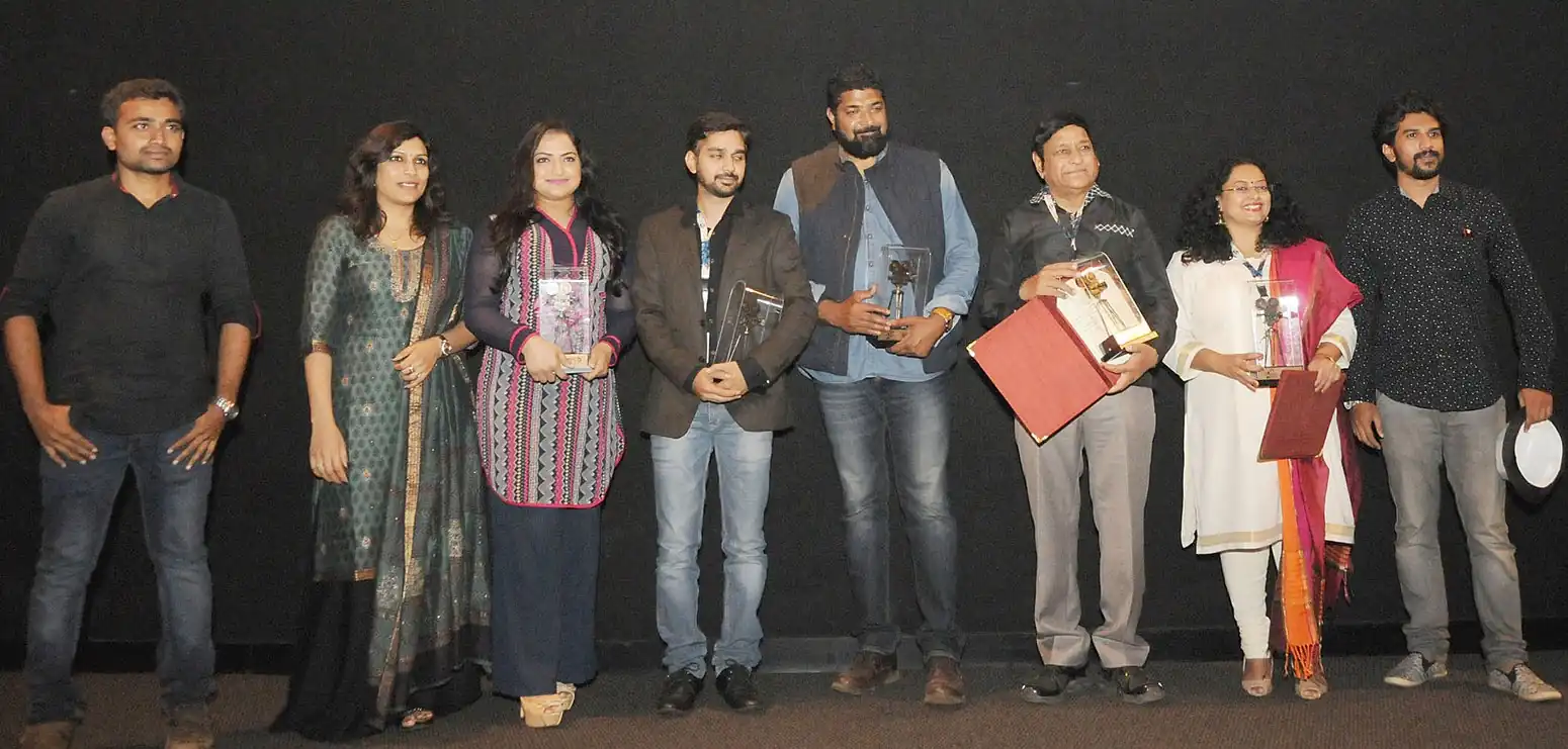 The cast and crew of the film Harikatha Prasanga at the presentation, during the 47th International Film Festival of India (IFFI-2016), in Panaji, Goa on November 24, 2016.jpg