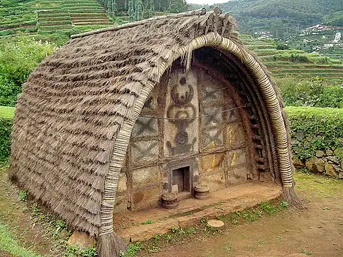 Image 65Toda tribe hut, India (from Portal:Architecture/Ancient images)