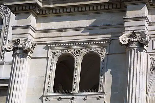 Neoclassical egg-and-dart on the Ionic capitals of the Town Hall of the 1st arrondissement of Paris, by Jacques Ignace Hittorff, 1858-1860