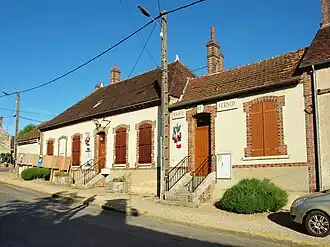 The town hall in Vernoy