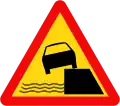 215c: Embankment along the left side of the road