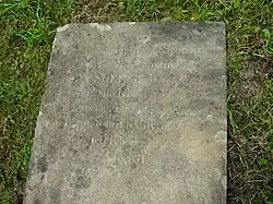 Text on gravestone