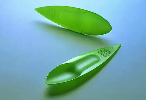 Zespri kiwifruit Spife (spoon-knife), 1998.